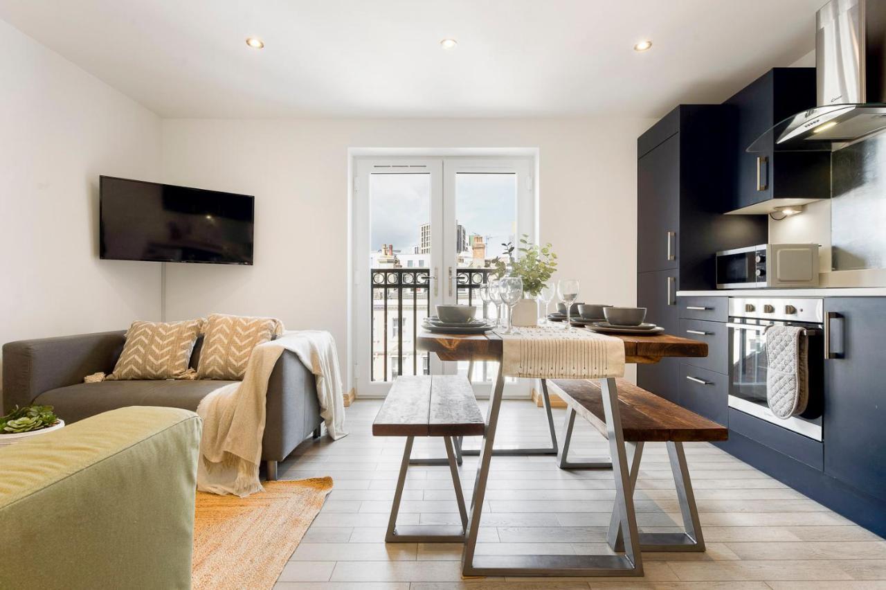 Spacious, Newly Renovated, Three Bedroom Town Centre Duplex Apartment With Free Parking, Sleeps Seven - Walking Distance To Beach Bournemouth Eksteriør bilde